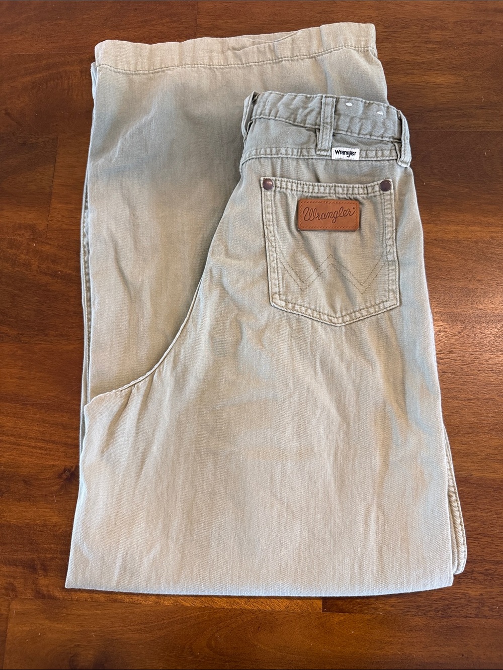 Wrangler wide leg high rise Pants with Leather Patch